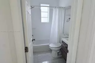 928 Euclid Ave, Miami Beach, FL 33139 - Photo 3