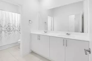 879 SE 26th Ter, Homestead, FL 33035 - Photo 25