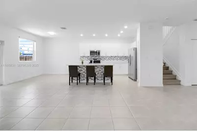 879 SE 26th Ter, Homestead, FL 33035 - Photo 15