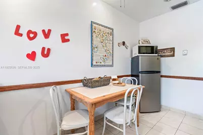 1050 Atlantic Shores Blvd #210, Hallandale Beach, FL 33009 - Photo 7