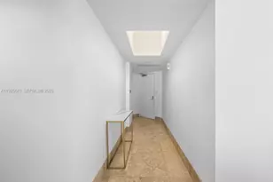 19900 E Country Club Dr, Aventura, FL 33180 - Photo 25