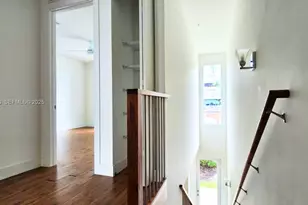 460 NE 35th Ct, Oakland Park, FL 33334 - Photo 7