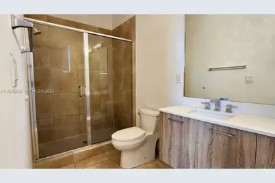 460 NE 35th Ct #5, Oakland Park, FL 33334 - Photo 19