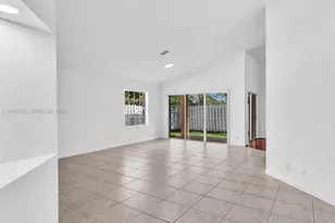 255 Somerset Way, Weston, FL 33326 - Photo 5