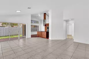 255 Somerset Way, Weston, FL 33326 - Photo 15