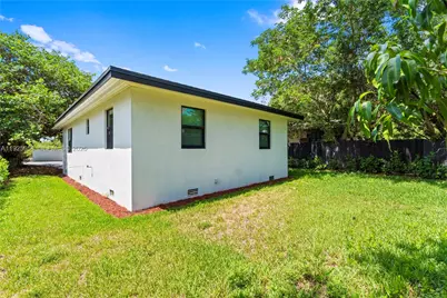 1745 NW 151st St, Miami Gardens, FL 33054 - Photo 25