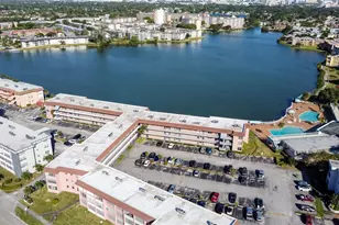 18555 NE 14th Ave, Miami, FL 33179 - Photo 23