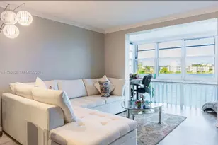 18555 NE 14th Ave, Miami, FL 33179 - Photo 3