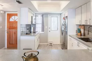 18555 NE 14th Ave, Miami, FL 33179 - Photo 1