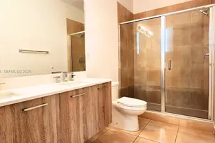 460 NE 35th Ct, Oakland Park, FL 33334 - Photo 11