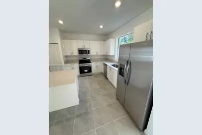 2763 SE 26 Rd #2763, Homestead, FL 33035 - Photo 3