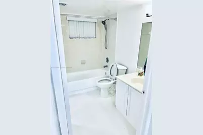 6801 Harding Ave #306, Miami Beach, FL 33141 - Photo 13