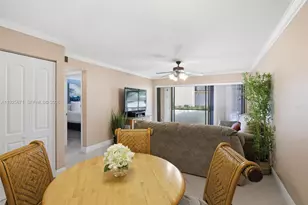 2379 SW 15th St, Deerfield Beach, FL 33442 - Photo 9