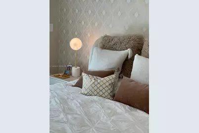 31 SE 5th St #3921, Miami, FL 33131 - Photo 25