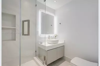 31 SE 5th St #3921, Miami, FL 33131 - Photo 31