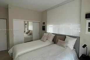 31 SE 5th St, Miami, FL 33131 - Photo 19