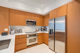 31 SE 5th St, Miami, FL 33131 - Photo 19