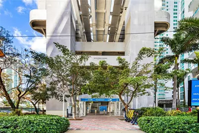 31 SE 5th St #3921, Miami, FL 33131 - Photo 59