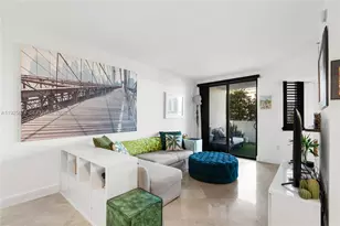 110 Washington Ave, Miami Beach, FL 33139 - Photo 3