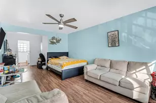 635 8th St, Miami Beach, FL 33139 - Photo 9