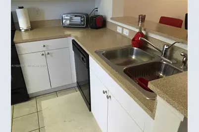 8940 NE 8th Ave #1205, Miami, FL 33138 - Photo 7