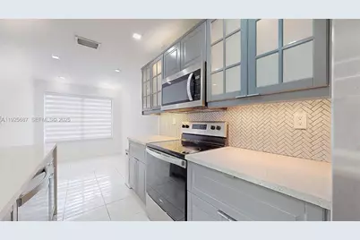 8212 NW 8th Pl #2, Plantation, FL 33324 - Photo 5