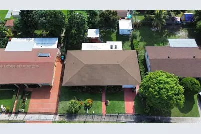 1140 NE 204th St, Miami, FL 33179 - Photo 43