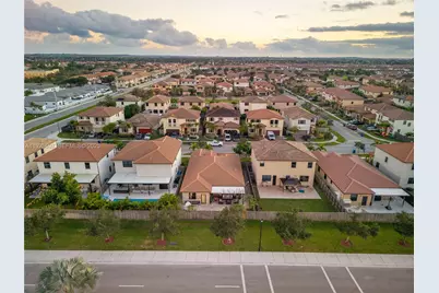 11725 SW 240th Ter, Homestead, FL 33032 - Photo 5