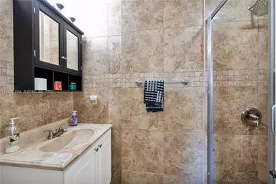 9940 SW 72nd St, Miami, FL 33173 - Photo 23