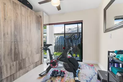 371 Fairway Cir #56, Weston, FL 33326 - Photo 23