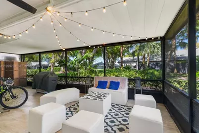 371 Fairway Cir #56, Weston, FL 33326 - Photo 11