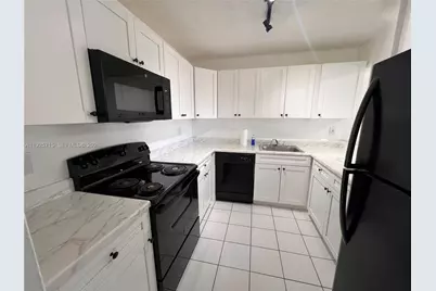 6980 NW 186th St #3-419, Hialeah, FL 33015 - Photo 7