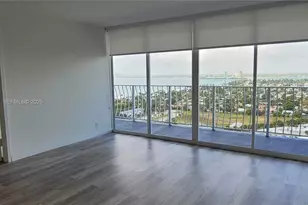 7601 E Treasure Dr, North Bay Village, FL 33141 - Photo 17