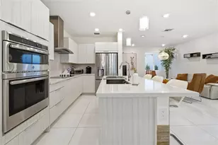 6611 NW 102nd Path, Doral, FL 33178 - Photo 15