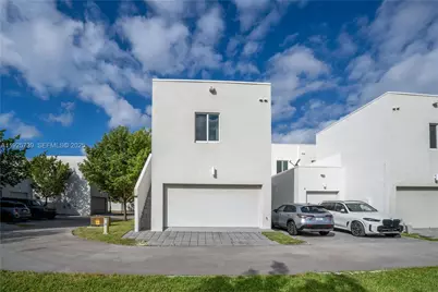 6611 NW 102nd Path, Doral, FL 33178 - Photo 1