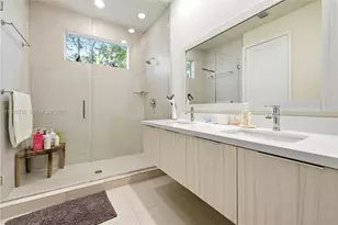 6611 NW 102nd Path, Doral, FL 33178 - Photo 29