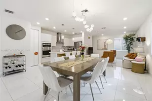 6611 NW 102nd Path, Doral, FL 33178 - Photo 13