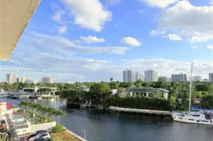 401 Golden Isles Dr, Hallandale Beach, FL 33009 - Photo 21