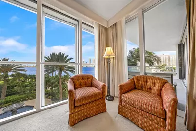 2600 Island Blvd #301, Aventura, FL 33160 - Photo 21