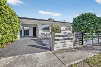 2256 Simms St, Hollywood, FL 33020 - Photo 1