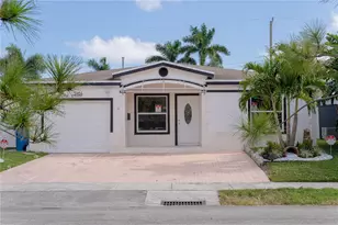 5464 NE 3rd Ave, Oakland Park, FL 33334 - Photo 1