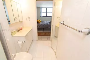 1621 Collins Ave, Miami Beach, FL 33139 - Photo 19