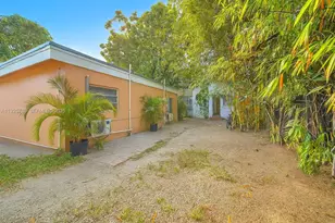1725 NW 19th St, Miami, FL 33125 - Photo 7