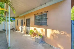 1725 NW 19th St, Miami, FL 33125 - Photo 9