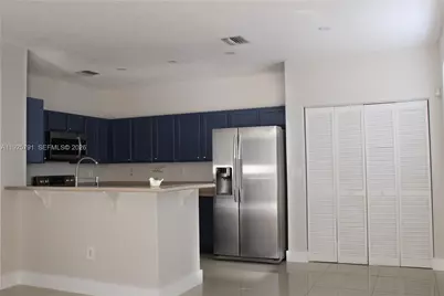 10866 NW 51st Ln, Doral, FL 33178 - Photo 3