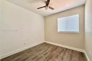 10866 NW 51st Ln, Doral, FL 33178 - Photo 11