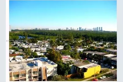 2020 NE 135th St #1010, North Miami, FL 33181 - Photo 1