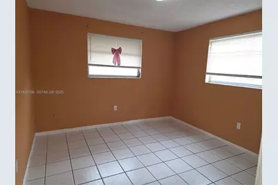 250 NW 63rd Ct #2, Miami, FL 33126 - Photo 5