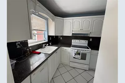 13846 Kendale Lakes Dr #13846, Miami, FL 33183 - Photo 3