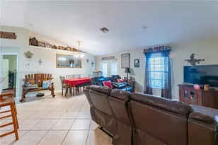 7049 Tide Cir, Labelle, FL 33935 - Photo 9